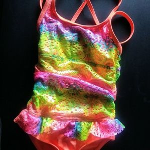 Lot of 6 girls (4/5) swimsuits